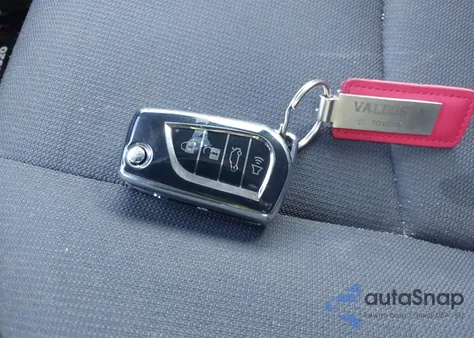 2021 Toyota Corolla Le z USA, uszkodzony, nr VIN JTDEPMAE0MJ169633